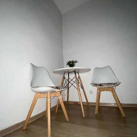 Center Studio Apartment ポドゴリツァ エクステリア 写真