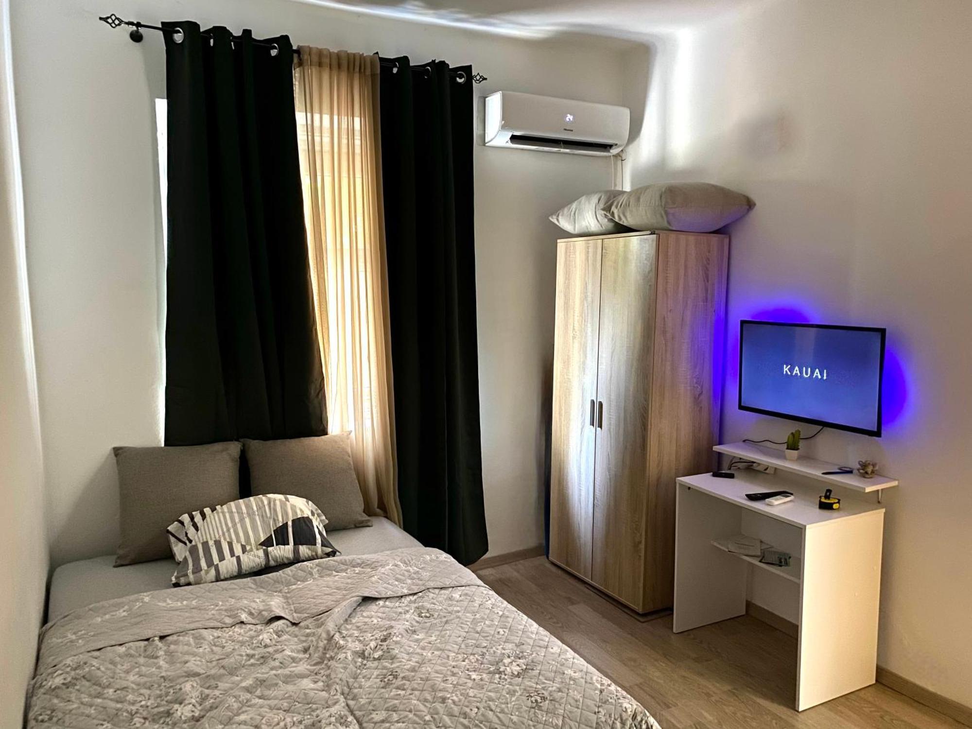 Center Studio Apartment ポドゴリツァ エクステリア 写真